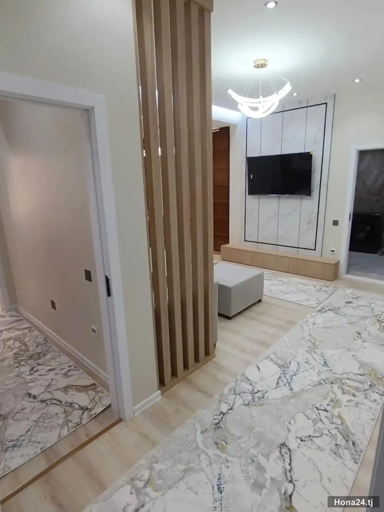 2-комн. квартира, Универмаг, 75 м²