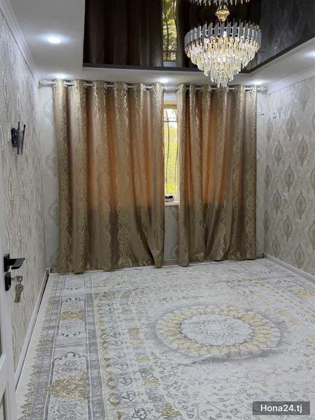 2-комн. квартира, 33-й мкр, 50 м²